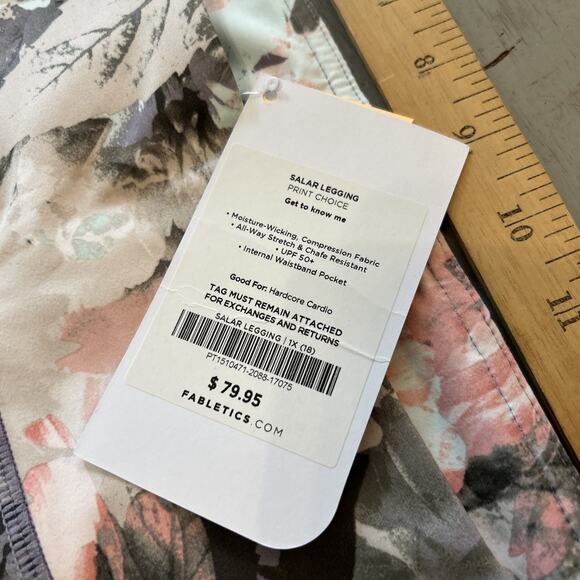 NWT Fabletics Gray Pink Rose Floral Portia Sport Bra Salar Legging Set XXL - Picture 8 of 10